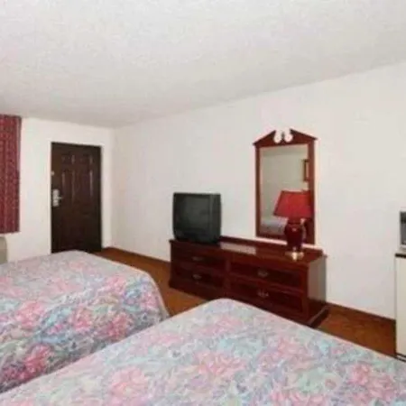 Econo Lodge At Nasa